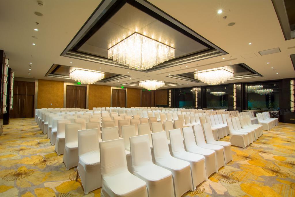 Courtyard By Marriott Bilaspur Екстериор снимка