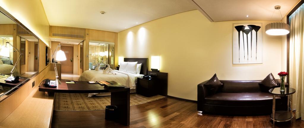 Courtyard By Marriott Bilaspur Стая снимка