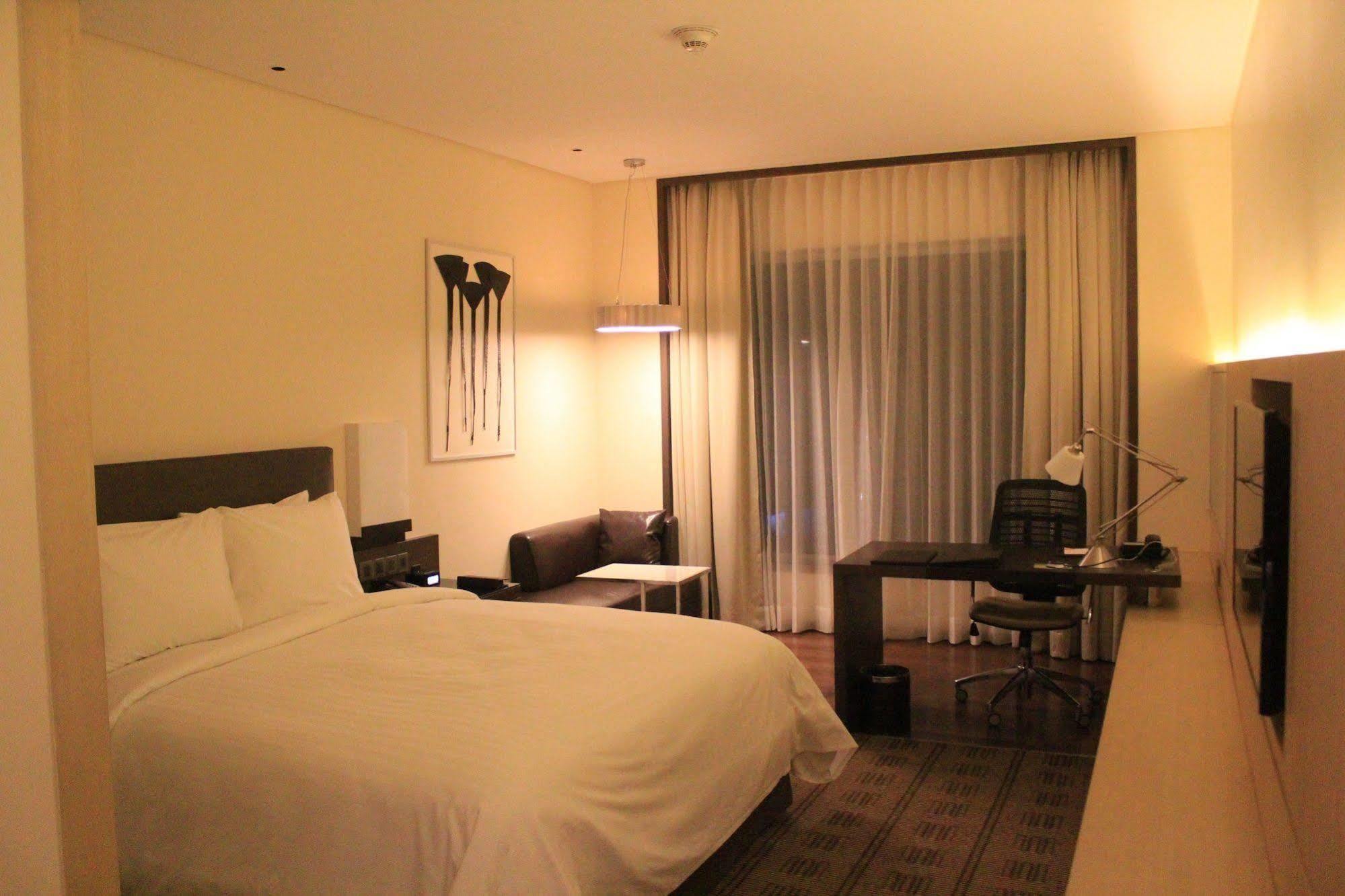 Courtyard By Marriott Bilaspur Екстериор снимка