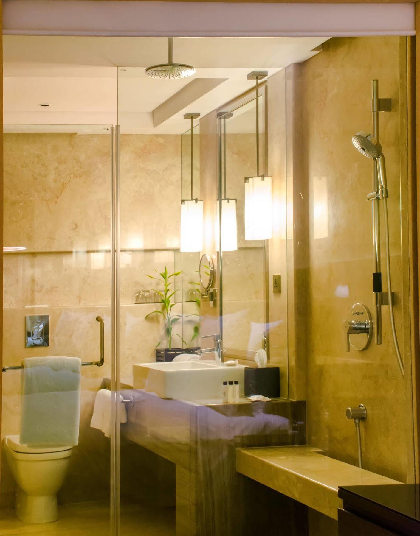 Courtyard By Marriott Bilaspur Екстериор снимка